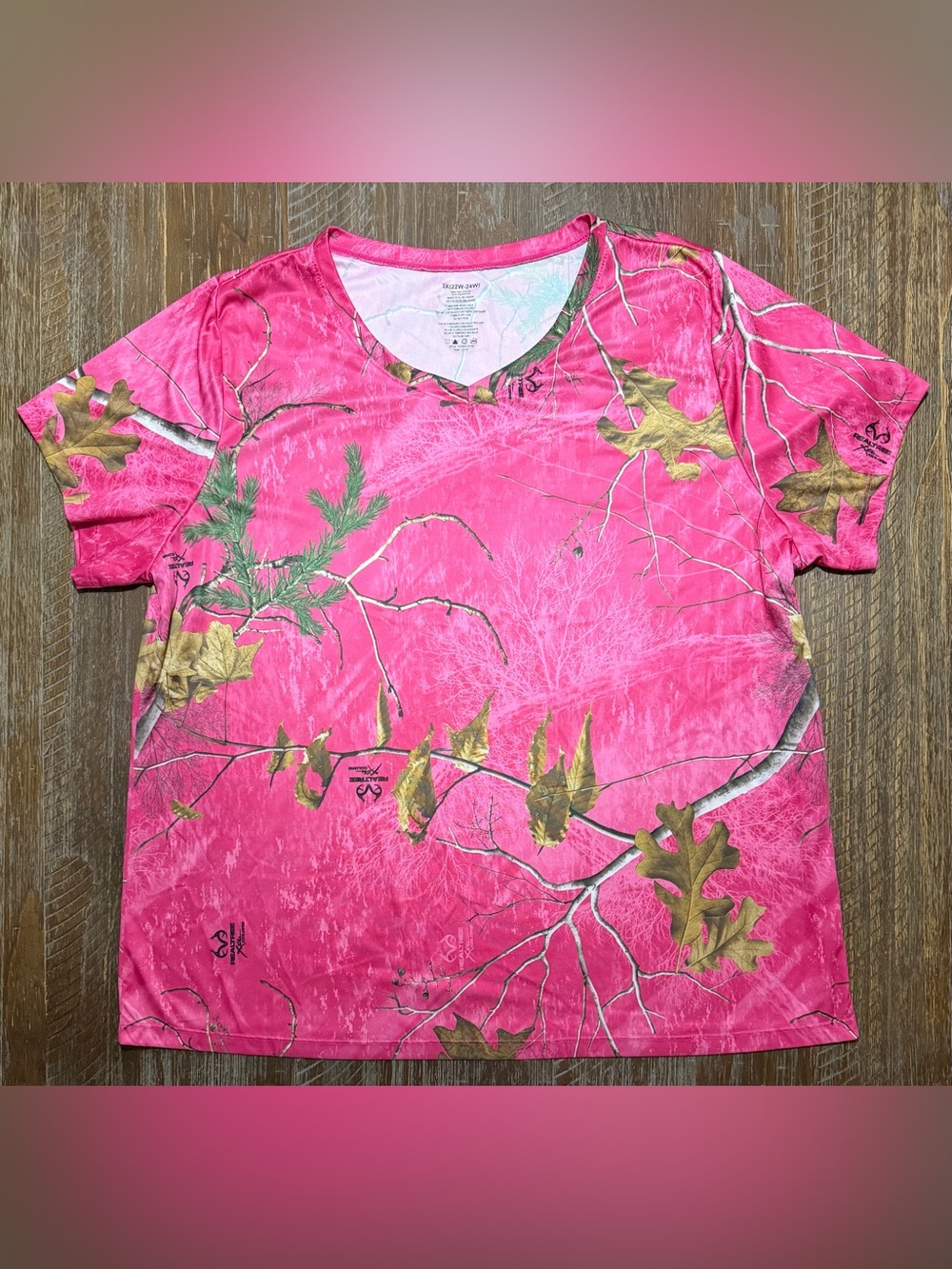 Women’s Pink Camo Shirt by REALTREE - Short Sleeve - V-Neck - Size 3X (22W-24W)